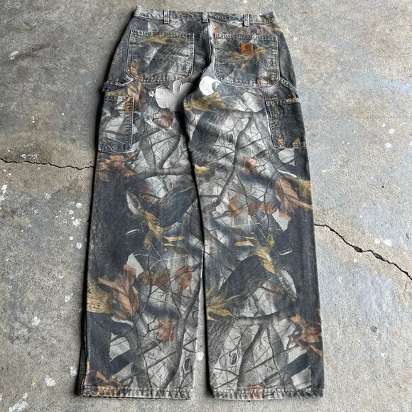 Vintage Y2K Realtree camo carhartt work wear carpenter pants